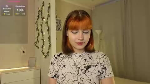 Bella online show from October 3, 2025, 3:47 am