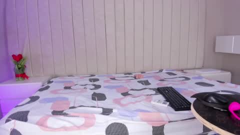 im olivia IG littleolivia01 online show from January 23, 2025, 6:56 pm