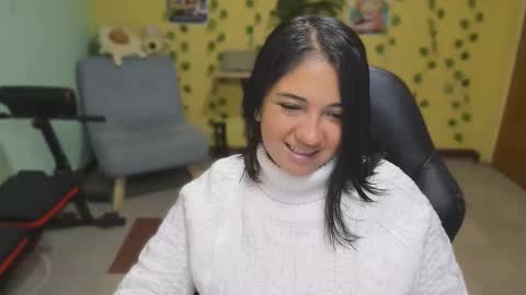 Mia  Wednesday to Sunday 730 am to 1030 am Colombian Hour D online show from December 16, 2025, 5:12 am