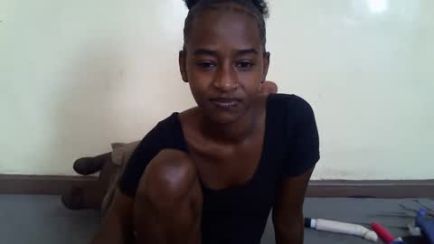 littlesandie online show from January 25, 2025, 5:18 am