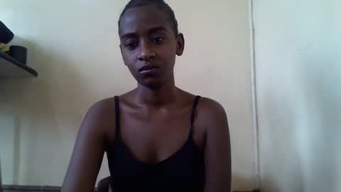 littlesandie online show from March 3, 2025, 6:59 am