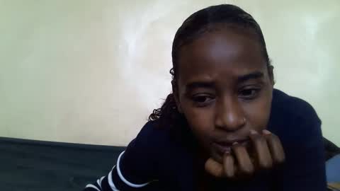 littlesandie online show from October 6, 2025, 5:38 am