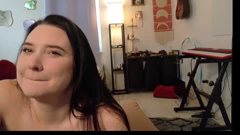 Eliza online show from October 21, 2025, 12:39 pm