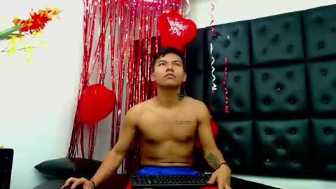 littletommy01 online show from February 15, 2025, 11:14 pm