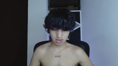 Snapshot of littlextrem chatting on February 19, 2026, 1:01 am Eros online show from February 19, 2026, 1:01 am