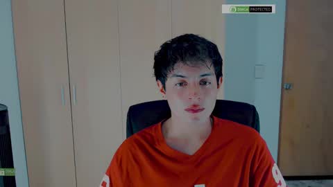 littlezhalem online show from November 16, 2025, 1:22 am