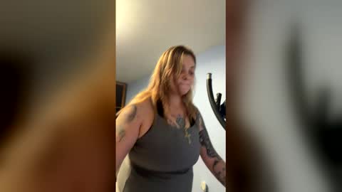 Nina online show from April 20, 2026, 4:04 am