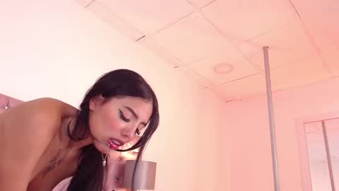 Snapshot of liv20_ chatting on October 5, 2025, 4:16 pm Nicky online show from October 5, 2025, 4:16 pm