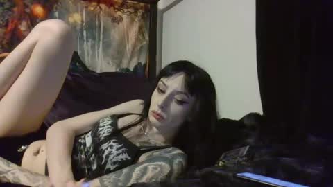 Snapshot of livmirage chatting on January 3, 2025, 5:28 am Liv Mirage online show from January 3, 2025, 5:28 am