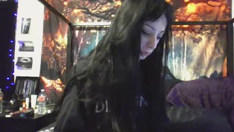 Snapshot of livmirage chatting on January 11, 2025, 5:18 pm Liv Mirage online show from January 11, 2025, 5:18 pm