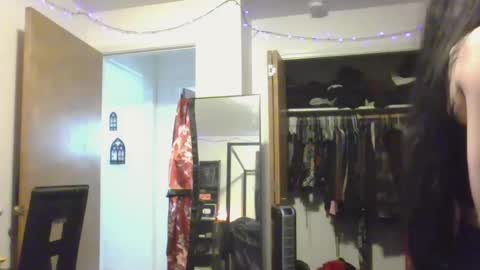 Snapshot of livmirage chatting on January 13, 2025, 10:56 pm Liv Mirage online show from January 13, 2025, 10:56 pm