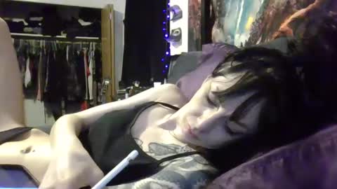 Snapshot of livmirage chatting on January 28, 2025, 3:57 pm Liv Mirage online show from January 28, 2025, 3:57 pm