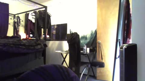 Snapshot of livmirage chatting on February 14, 2025, 10:14 pm Liv Mirage online show from February 14, 2025, 10:14 pm