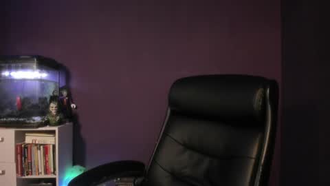 LixRose online show from March 30, 2026, 12:11 am