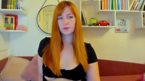 liya_gorgeous online show from November 1, 2025, 7:49 pm