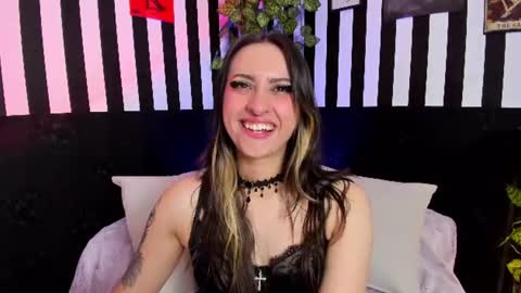 Liz  online show from June 9, 2026, 2:17 pm