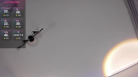 Liz  online show from September 12, 2025, 10:26 am