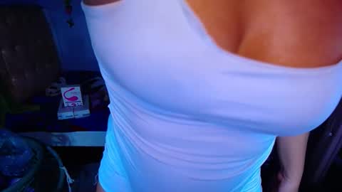 Liz Tyler online show from June 5, 2026, 10:48 pm