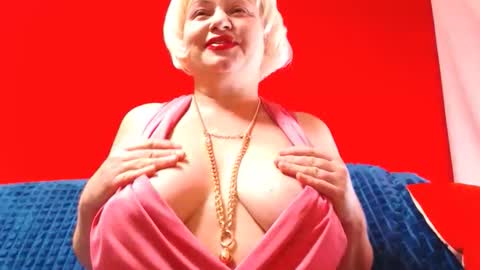 LizaBrazzer online show from April 24, 2026, 3:09 am