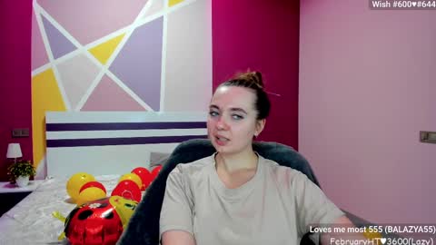 Snapshot of lizaghost chatting on February 10, 2025, 3:32 pm Girl next door online show from February 10, 2025, 3:32 pm
