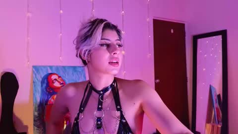 Lizeth online show from March 8, 2025, 3:39 am