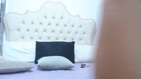 lizANDjuan online show from February 13, 2025, 10:00 pm