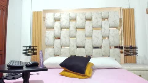 lizANDjuan online show from February 28, 2025, 2:53 pm