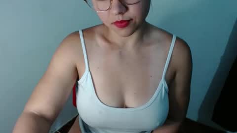Snapshot of lizbodu chatting on December 19, 2024, 10:10 pm Lizze Bodu 3 online show from December 19, 2024, 10:10 pm