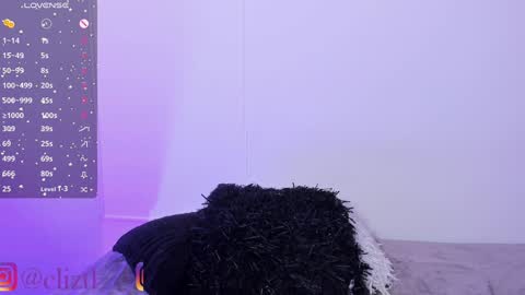 lizcastl online show from December 2, 2024, 7:16 pm