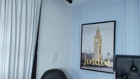 Snapshot of lizz_tender chatting on December 21, 2024, 12:16 pm Lizz  online show from December 21, 2024, 12:16 pm