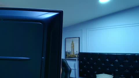 Snapshot of lizz_tender chatting on January 8, 2025, 11:21 am Lizz  online show from January 8, 2025, 11:21 am