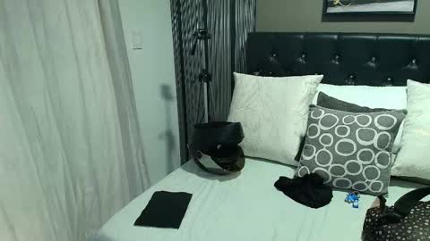 Snapshot of lizz_tender chatting on September 10, 2025, 11:43 am Lizz  online show from September 10, 2025, 11:43 am