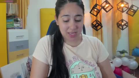 Snapshot of lizzaxs chatting on February 20, 2025, 8:25 pm lizza online show from February 20, 2025, 8:25 pm