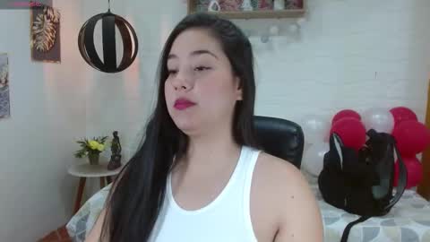 Snapshot of lizzaxs chatting on February 21, 2025, 4:37 pm lizza online show from February 21, 2025, 4:37 pm