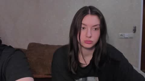 lizzi_muur online show from January 5, 2026, 6:33 pm