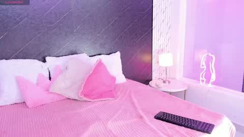 I am Lizz online show from January 15, 2025, 9:45 am