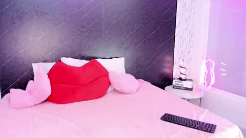 I am Lizz online show from March 7, 2025, 12:01 pm