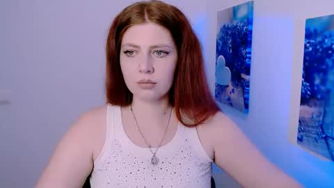 Lizzy3 online show from November 17, 2025, 8:53 am