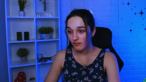 lizzy_sweety_purrr online show from June 10, 2026, 9:52 am