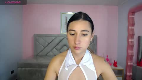 Lizzy SCHEDULE BROADCASTING Monday-Saturday 11am4pm Colombia online show from November 23, 2025, 5:13 pm