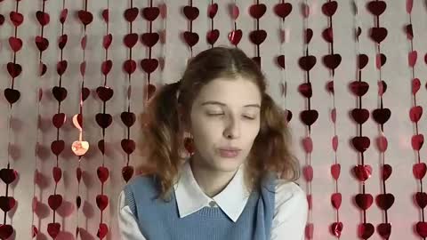 Lesly online show from February 13, 2025, 3:24 pm