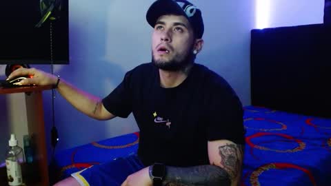 lliamm 2 online show from January 16, 2026, 5:44 am