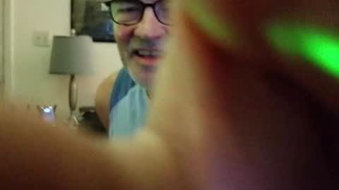Snapshot of lngdickdaddy chatting on October 19, 2025, 1:06 am LongDick Daddy online show from October 19, 2025, 1:06 am