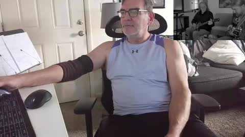 LongDick Daddy online show from November 27, 2025, 4:42 pm