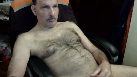 loades182025 online show from October 25, 2025, 4:53 am