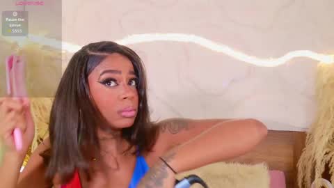  LOANA  online show from April 11, 2026, 4:44 pm