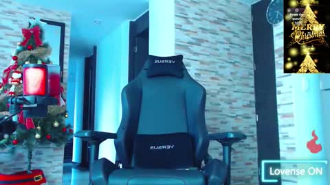 lobito_xxxl online show from December 17, 2025, 10:38 pm