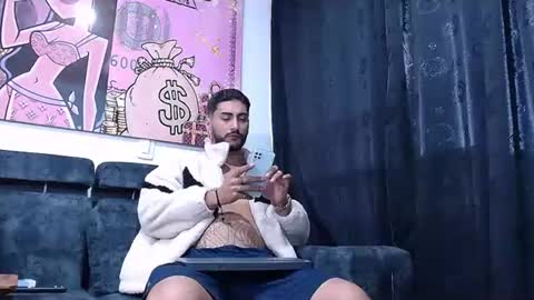 lobocruzlatino online show from January 26, 2025, 12:22 pm