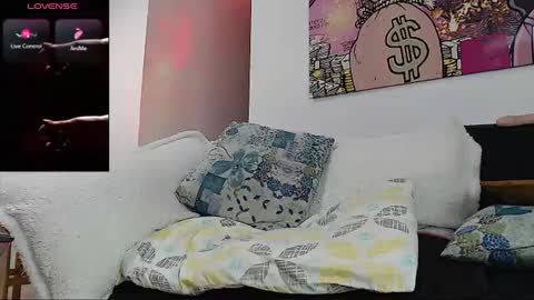 lobocruzlatino online show from October 3, 2025, 7:38 am