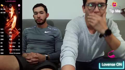 Lobo online show from October 6, 2025, 12:30 am